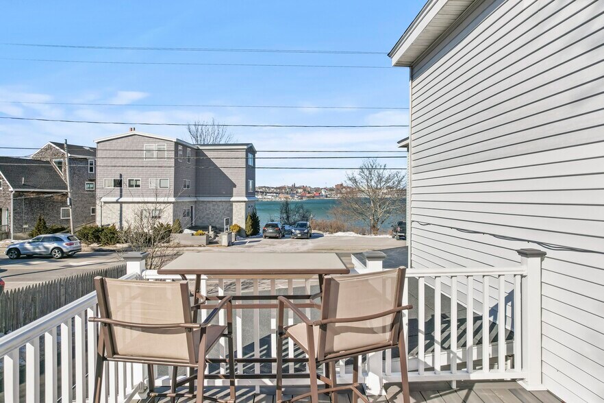 Building Photo - 372 Broadway