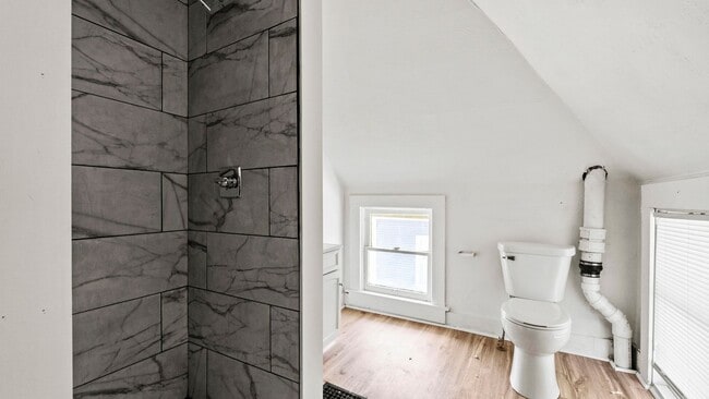 Building Photo - COMING SOON! 3 Bedroom House