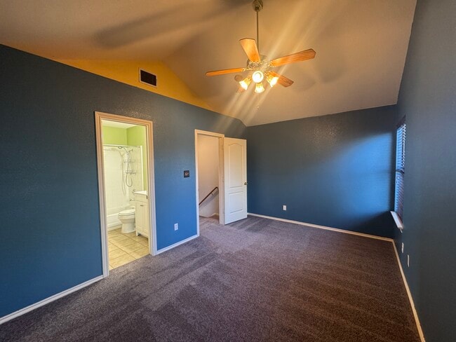 Building Photo - 11901 Swearingen Dr