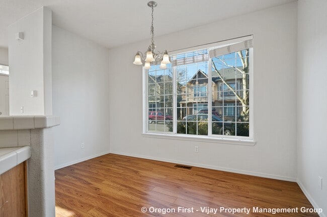 Building Photo - 17097 SW Glen Park Ct