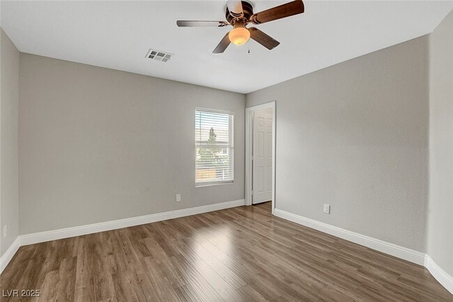Building Photo - 9676 Grouse Grove Ave