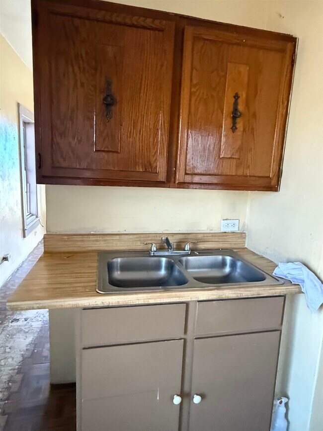 Building Photo - 3315 San Agustin Ave