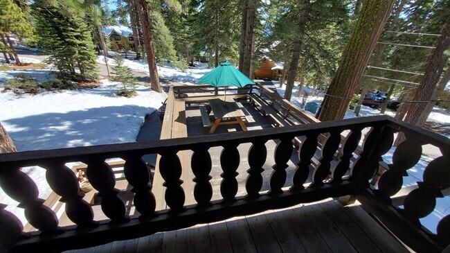 Building Photo - LONG-TERM RENTAL: Great Cedar Flat Home wi...