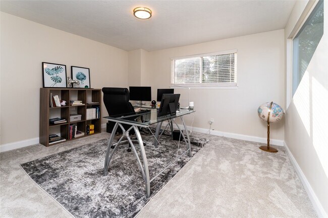 Building Photo - 8311 Amber Cove Dr