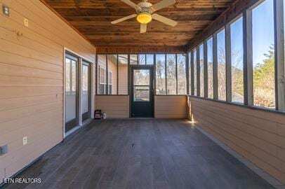 Building Photo - 306 White Cap Ln