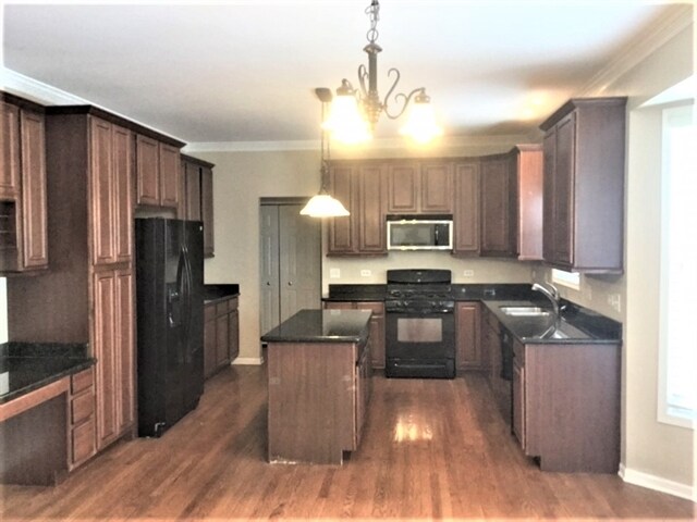 Building Photo - 23720 Dayfield Ct