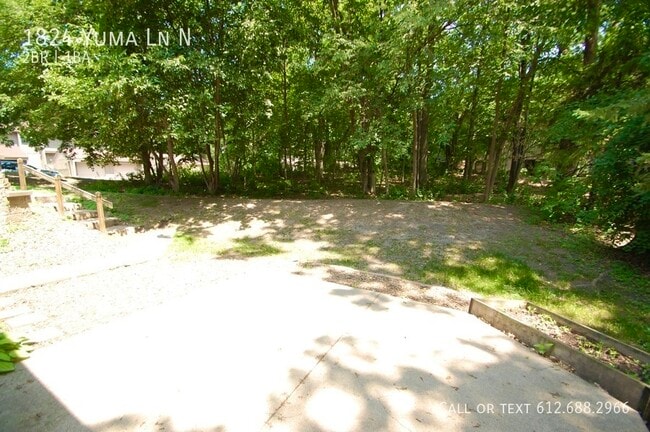 Building Photo - 1824 Yuma Ln N