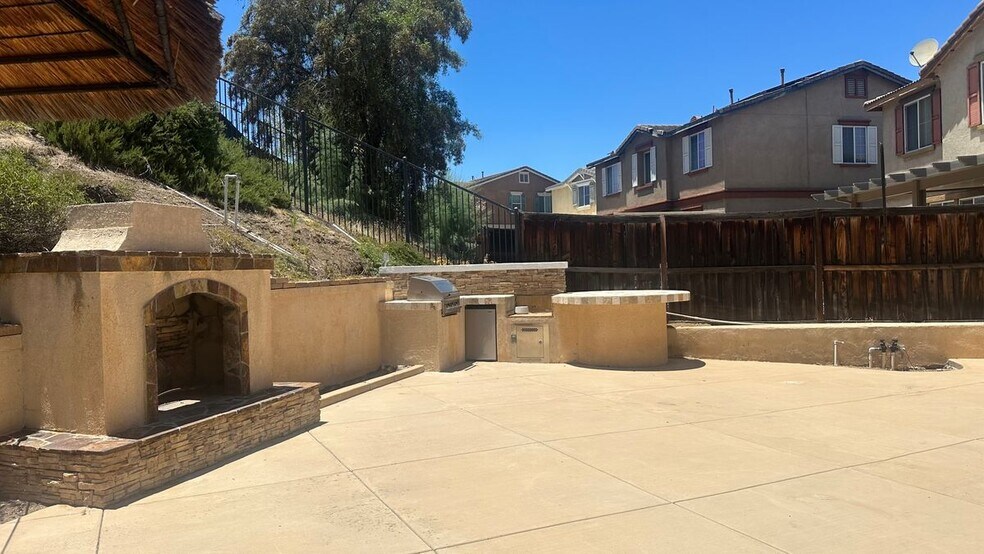 Building Photo - 26259 Jaylene St