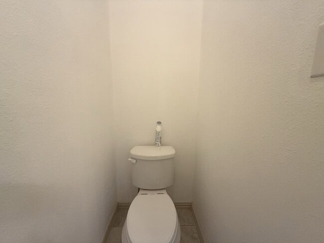 Building Photo - 4027 Snow Goose Trl