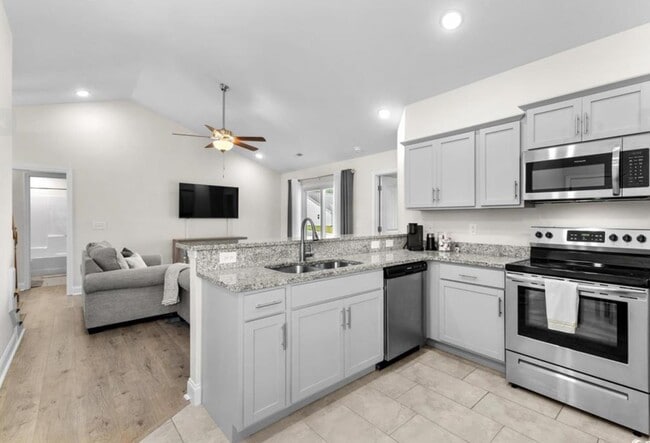 Building Photo - 224 Fishburn Dr