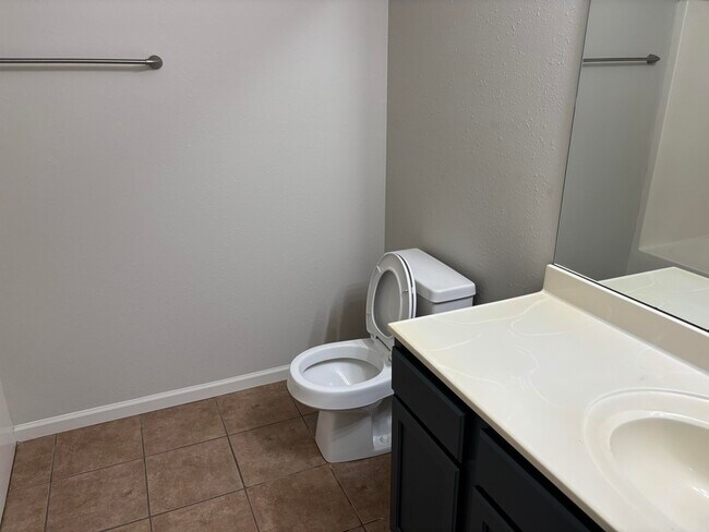 Building Photo - 4012 Snowy Owl Dr