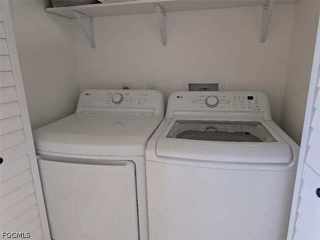 Building Photo - 15493 Admiralty Cir