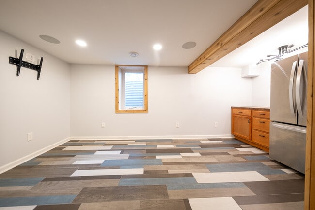 Building Photo - 7745 Vincent Ave S