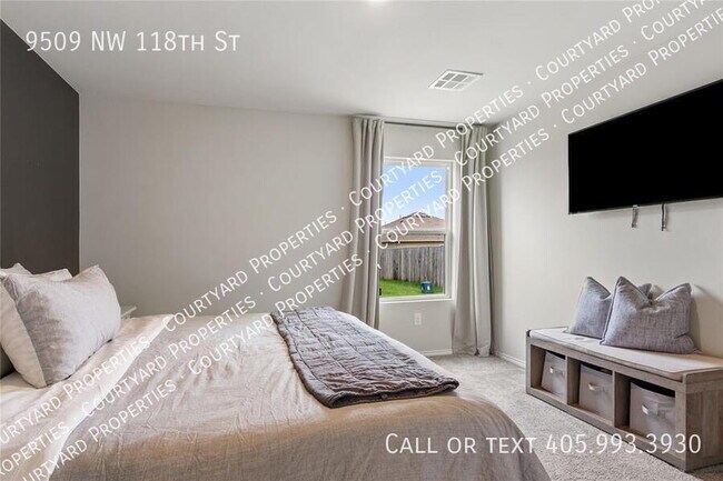 Building Photo - 9509 NW 118th St