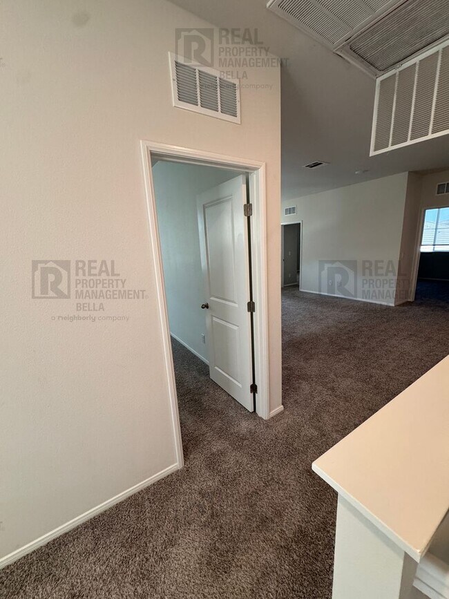 Building Photo - Gorgeous Menifee Pool Home with Downstairs...