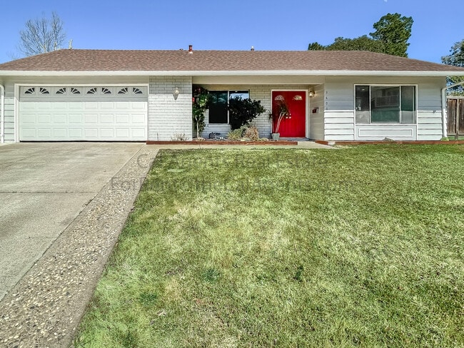 Building Photo - 3600 Siskiyou Ct