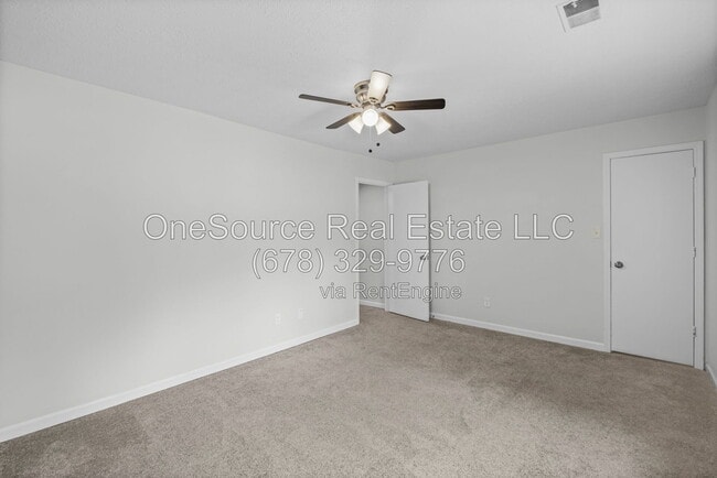 Building Photo - 2961 Lakemont Dr SW