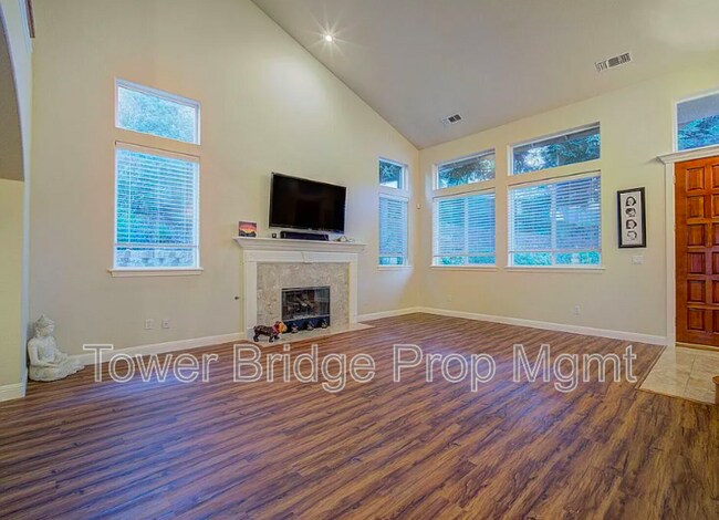 Building Photo - 1518 Southridge Ct
