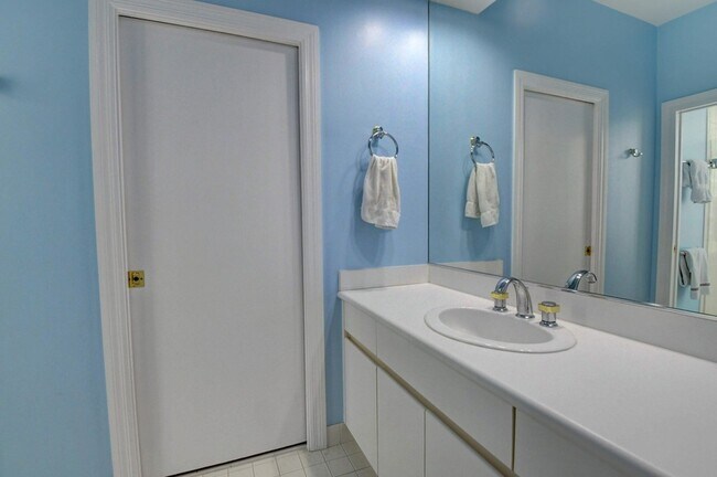 Building Photo - 2624 NW 63rd St