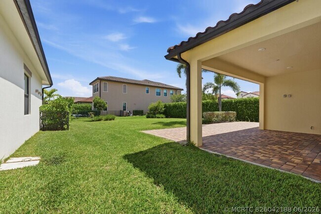 Building Photo - 11760 Bayview Cir