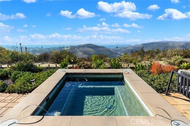 Building Photo - 3355 Alta Laguna Blvd