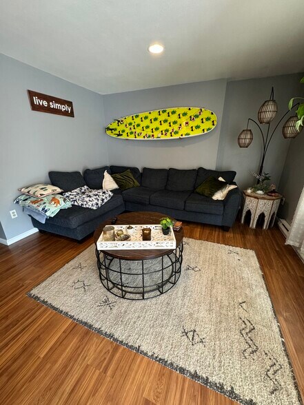 Building Photo - 3 Greenfield Dr