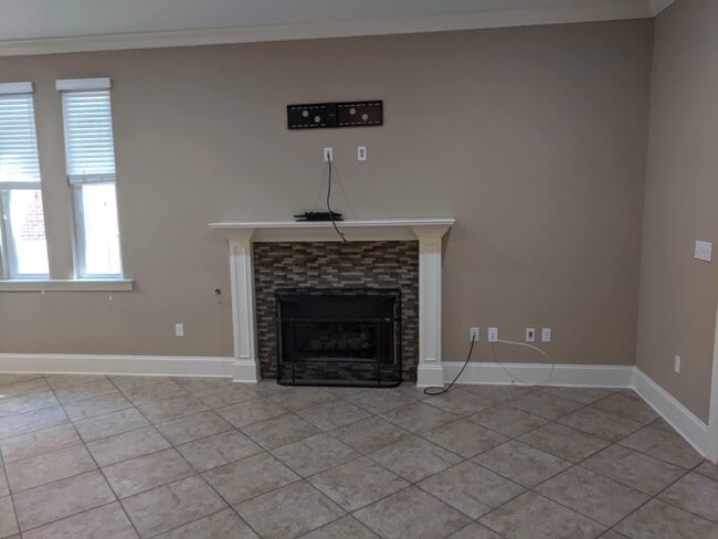 Building Photo - 1812 Ashley Hall Way