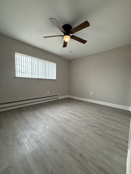 Building Photo - Tailwind 1