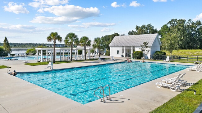 Building Photo - HARMON Foxbank by Crescent Communities