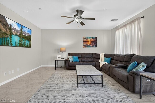 Building Photo - 325 Breve Ct