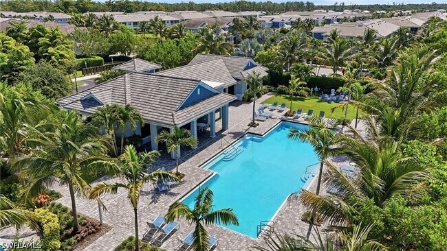 Building Photo - 2560 Seychelles Dr