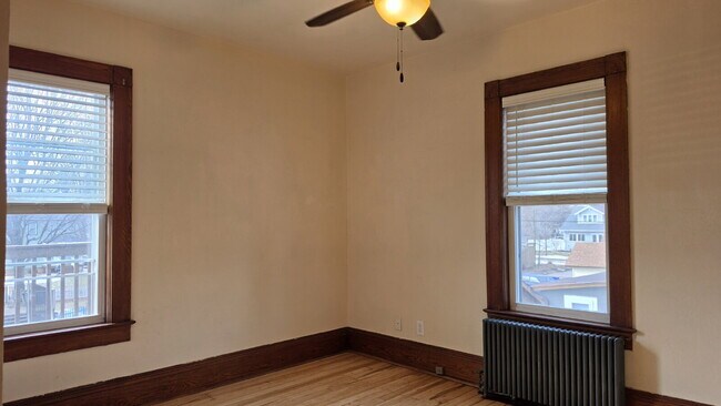 Building Photo - Updated Historic Gem in Prime Appleton Location