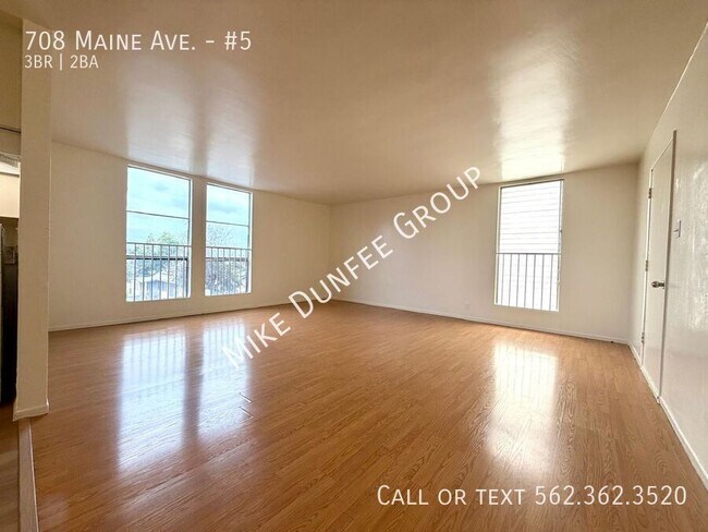 Building Photo - 708 Maine Ave
