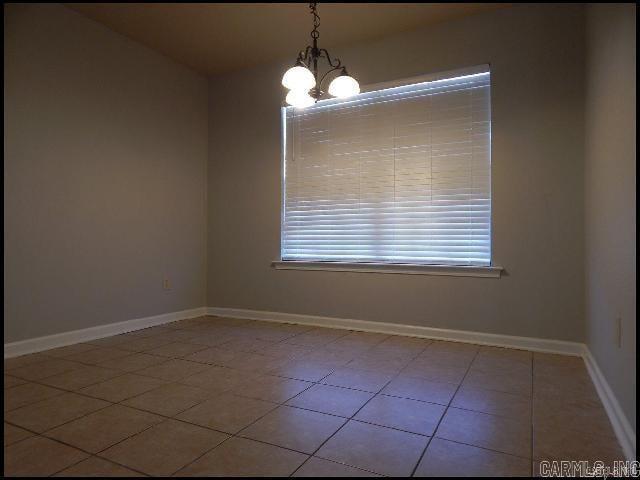 Building Photo - 521 Wisteria Dr