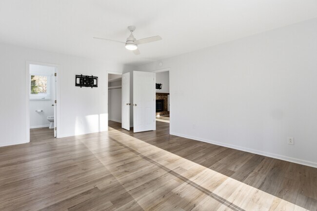 Building Photo - 101 Gatewood Dr