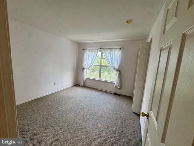 Building Photo - 4205 Buxmont Rd