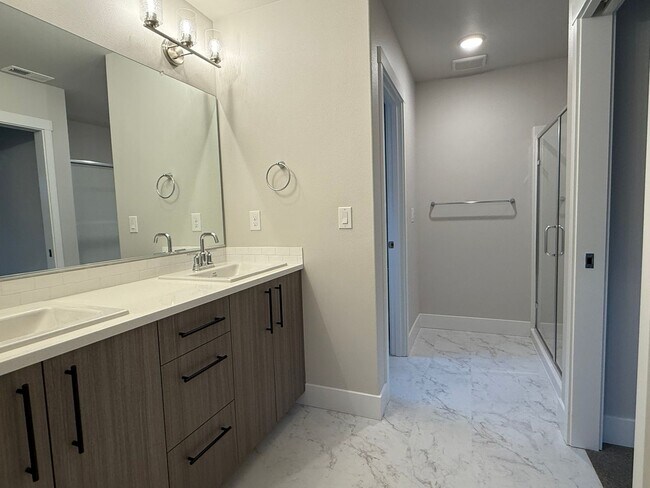 Building Photo - Beautiful Three Bedroom New Construction Home For Rent