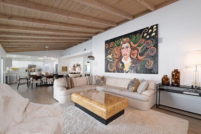 Building Photo - 36951 Marber Dr