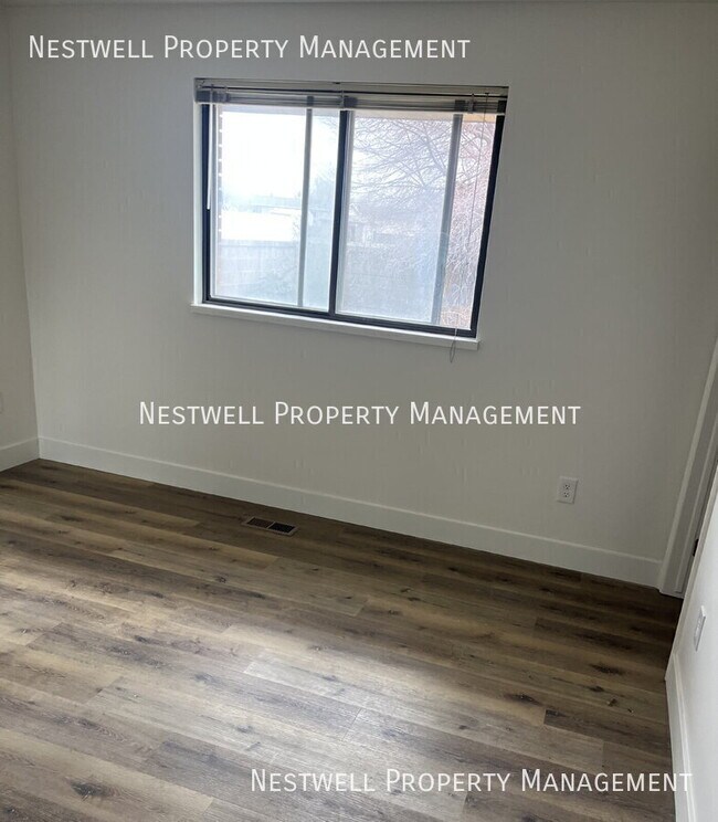 Building Photo - 893 W 1500 N St