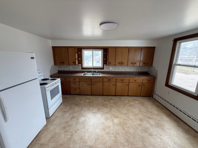 Building Photo - 302 Carroll St