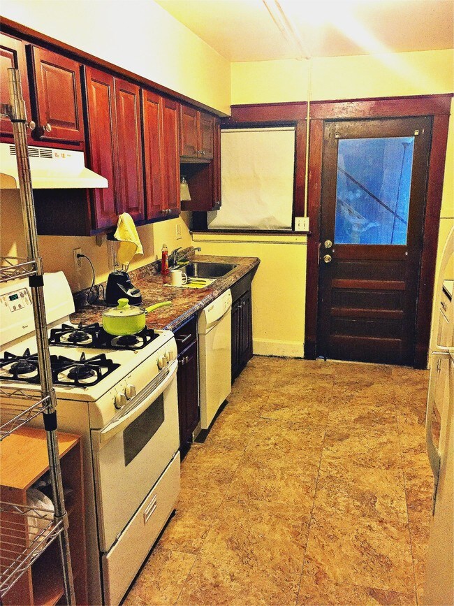 Building Photo - 56 Murray Street - 3
