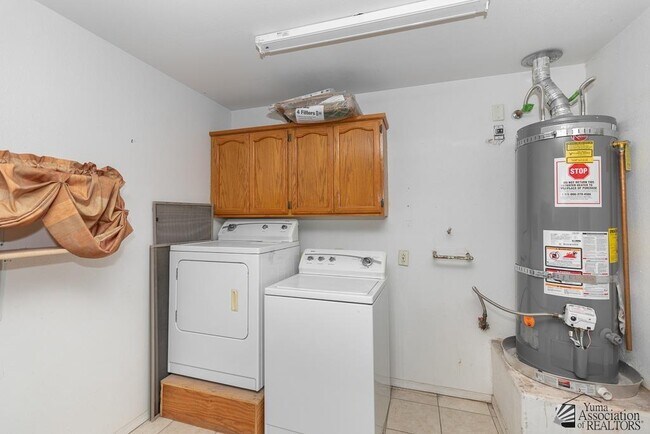 Building Photo - 9557 E 35th Pl