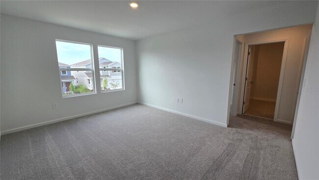 Building Photo - 3363 Alexander Dr