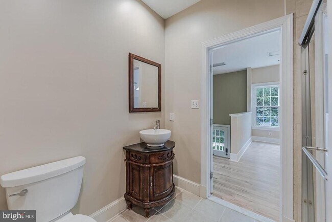 Building Photo - 615 Nalls Farm Way