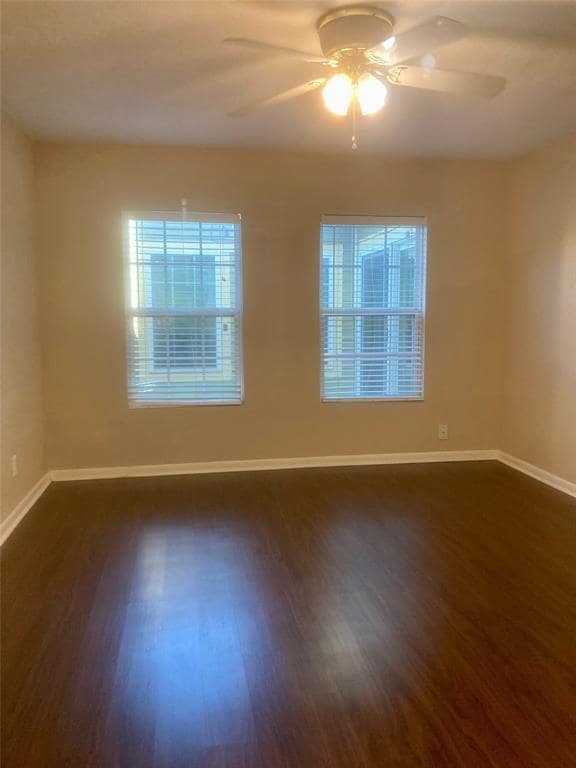 Building Photo - 6924 Lasker Dr