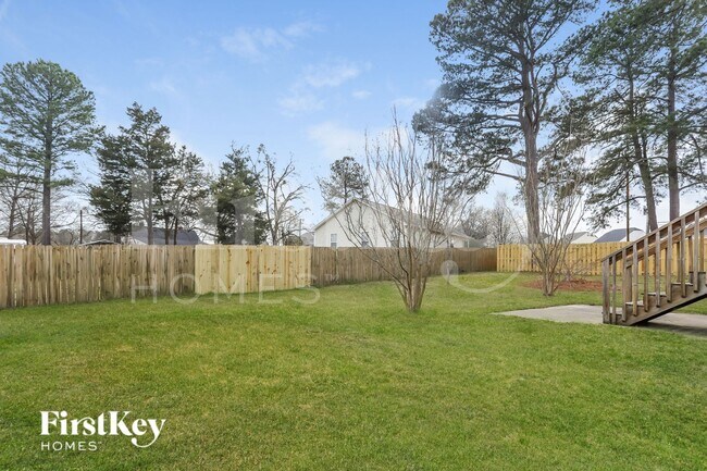 Building Photo - 425 Kellywood Ct