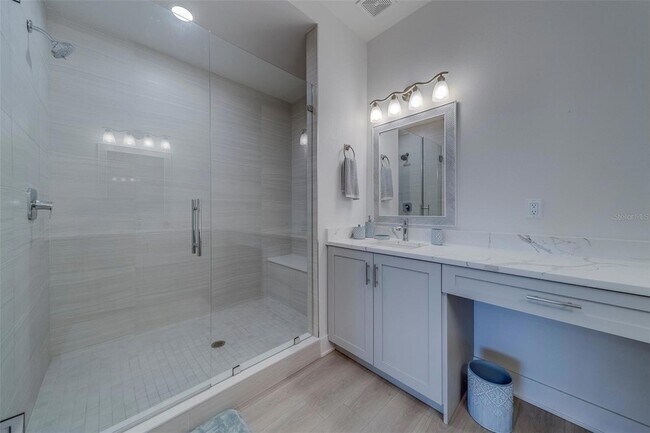 Building Photo - 400 150th Ave