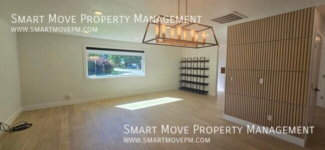 Building Photo - 4298 Catalpa-
