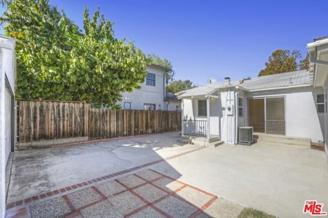 Building Photo - 22046 Galvez St