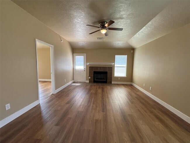 Building Photo - 10831 Harston Dr